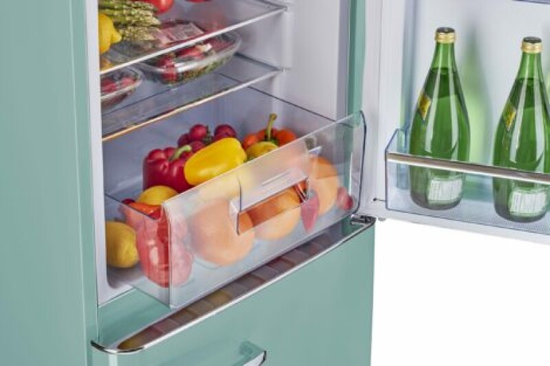 Classic Retro 21.6 in. 7 cu. ft. Retro Bottom Freezer Refrigerator UGP215LTAC
