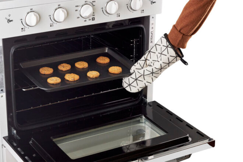 Classic Retro 30 -inch Free-Standing Gas Range with Convection Oven UGP30CRW