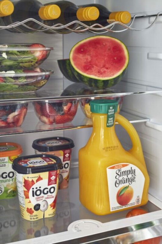 Classic Retro 23.6 in 11.7 cu. ft. Frost Free Retro Bottom Freezer Refrigerator UGP330LTAC