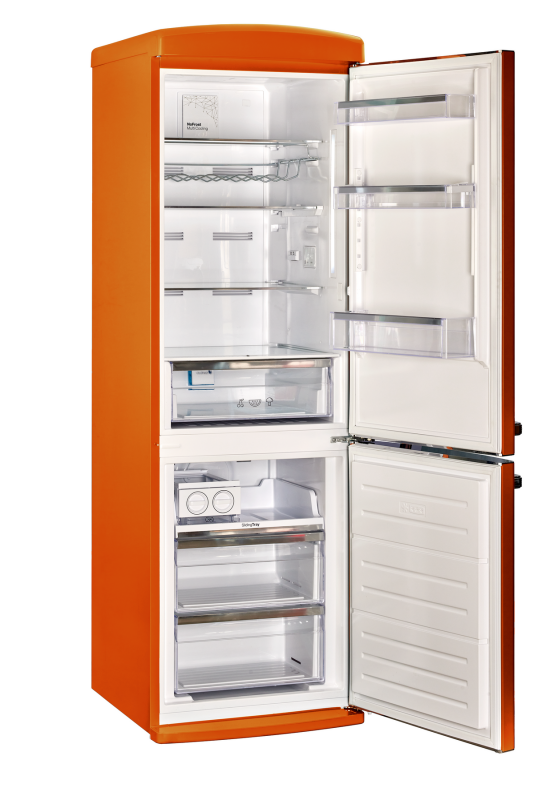 Classic Retro 12 cu. ft. Bottom Freezer Refrigerator in Creamsicle UGP340LOAC
