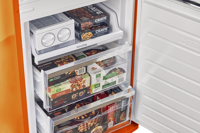 Classic Retro 12 cu. ft. Bottom Freezer Refrigerator in Creamsicle UGP340LOAC
