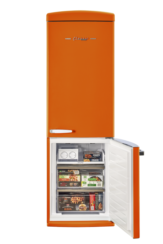 Classic Retro 12 cu. ft. Bottom Freezer Refrigerator in Creamsicle UGP340LOAC