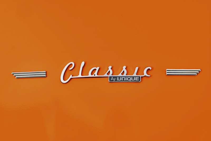 Classic Retro 12 cu. ft. Bottom Freezer Refrigerator in Creamsicle UGP340LOAC