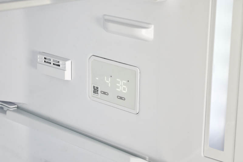 Classic Retro 12 cu.ft. Bottom Freezer Refrigerator UGP340LTAC