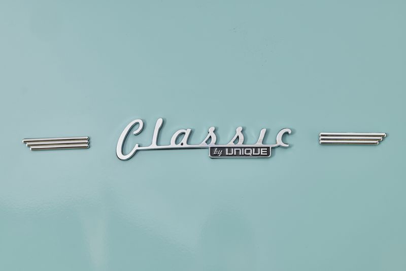 Classic Retro 12 cu.ft. Bottom Freezer Refrigerator UGP340LTAC
