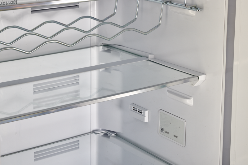 Classic Retro 12 cu.ft. Bottom Freezer Refrigerator UGP340LTAC
