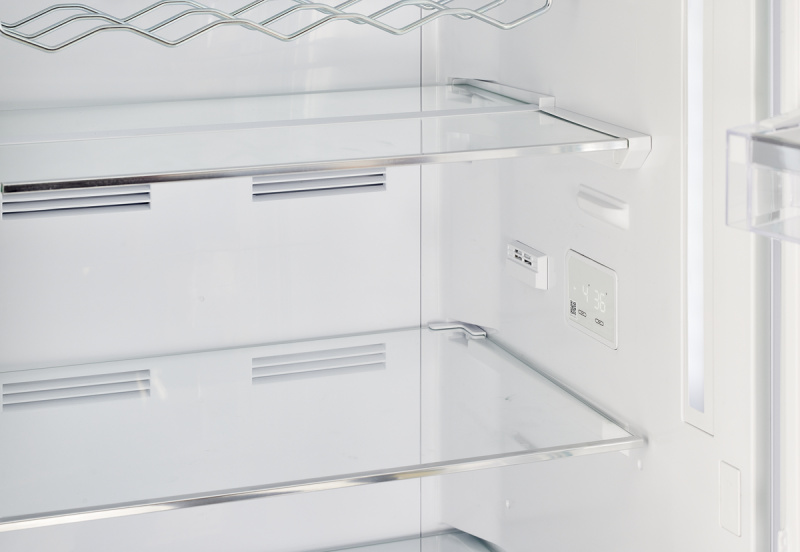Classic Retro 12 cu.ft. Bottom Freezer Refrigerator UGP340LWAC