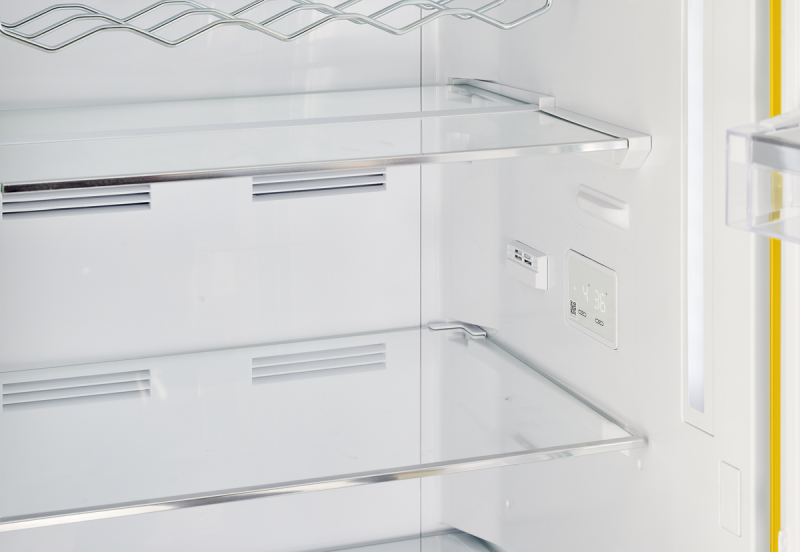 Classic Retro 12 cu. ft. Bottom Freezer Refrigerator UGP340LYAC