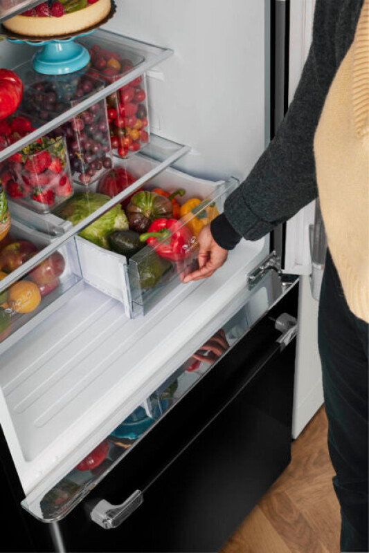 Classic Retro 30 in 17.7 cu. ft. Frost Free Retro Bottom Freezer Refrigerator UGP510LBAC
