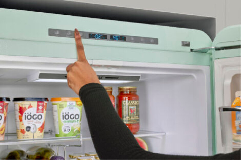 Classic Retro 30 in 17.7 cu. ft. Frost Free Retro Bottom Freezer Refrigerator UGP510LLGAC
