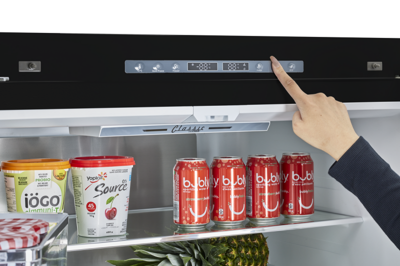 Classic Retro 36-inch 21.4 cu. ft. Frost Free French Door Counter Depth Refrigerator with Built-In Ice Maker® UGP595LBAC