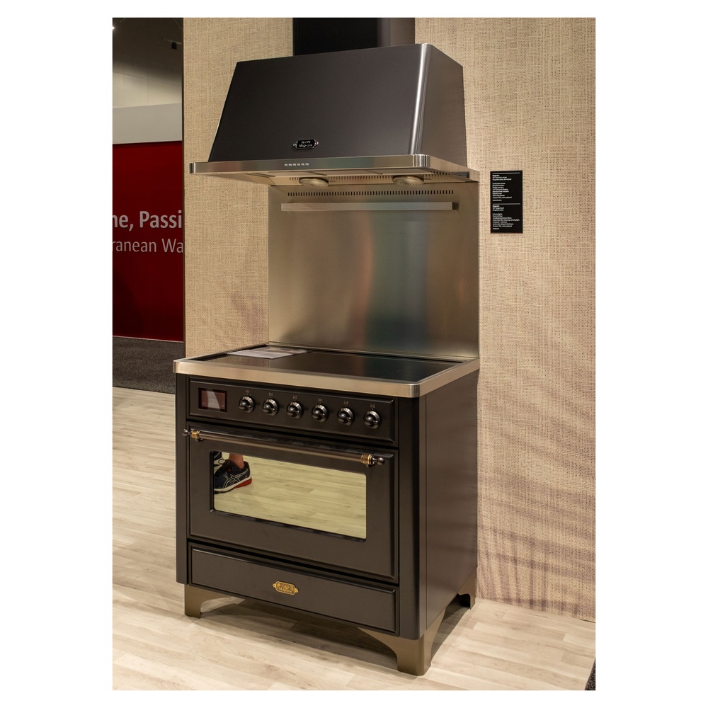 Majestic II 30 inch Induction Range with 4 Elements, 4 cu. ft. Oven Capacity UMI30NE3BKB
