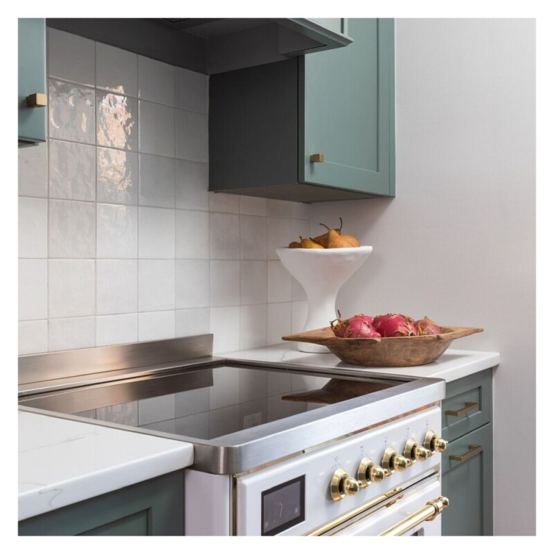 Majestic II 30 inch Induction Range with 4 Elements, 4 cu. ft. Oven Capacity UMI30NE3WHG