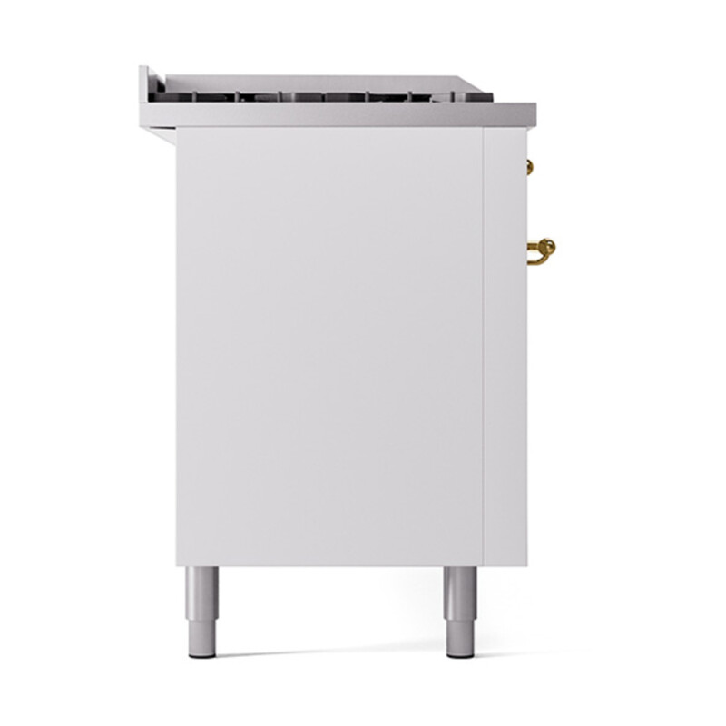 Nostalgie II Noblesse 60″ Dual Fuel Range (7 Sealed Burners + Griddle + French Top, Natural Gas, Solid Door, White, Brass) UN60FSQNMPWHG