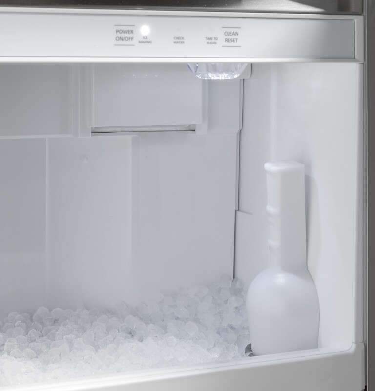 Ice Maker 15-Inch Panel-Ready - Nugget Ice UNC15NJII