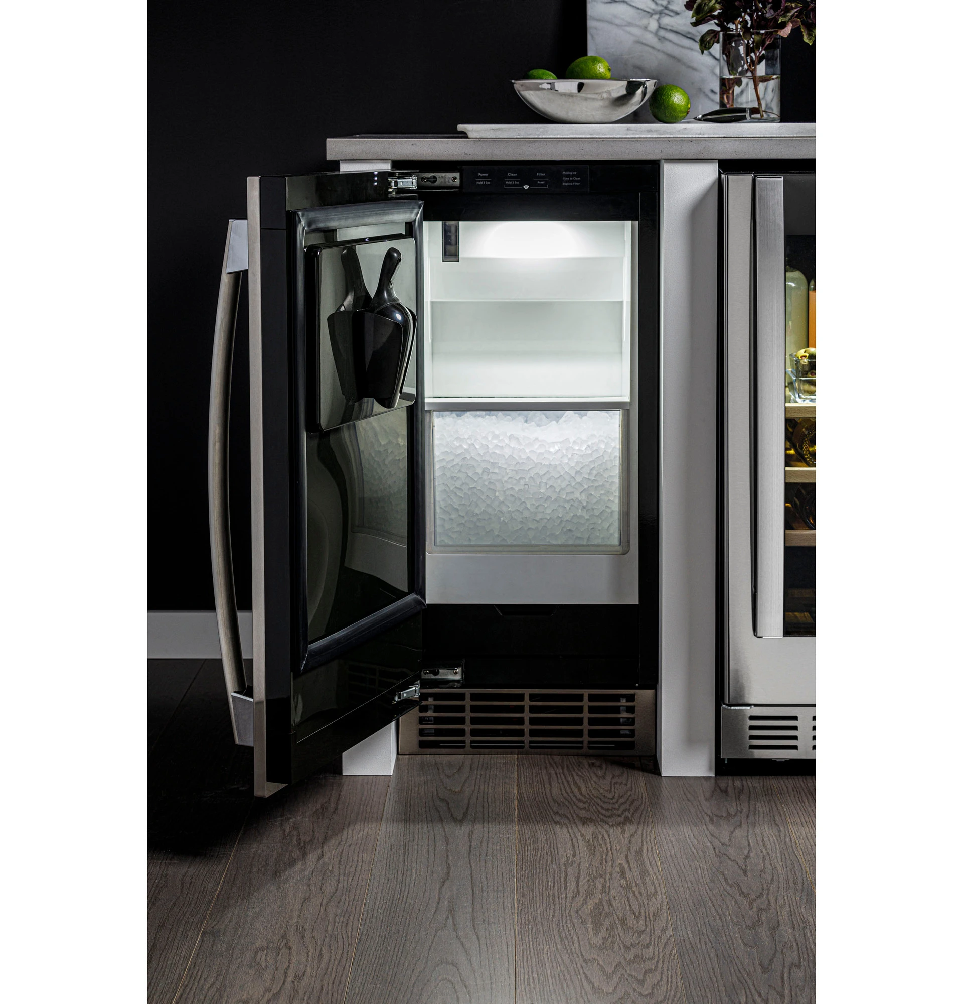 Ice Maker 15-Inch Panel-Ready - Nugget Ice view 43