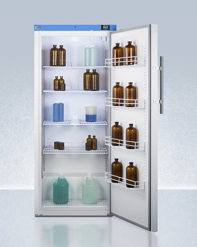 18 cu.ft. Upright Manual Defrost Refrigerator URM19W