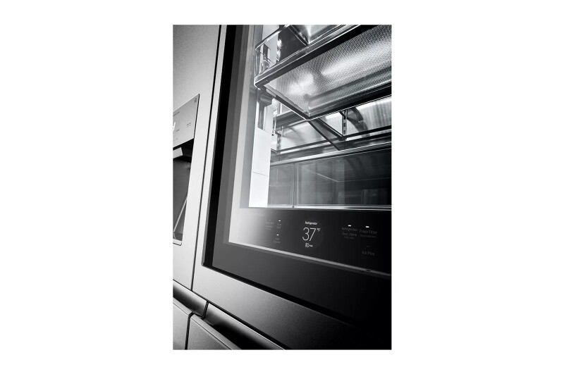 LG SIGNATURE 23 cu. ft. Smart wi-fi Enabled InstaView™ Door-in-Door® Counter-Depth Refrigerator view 7