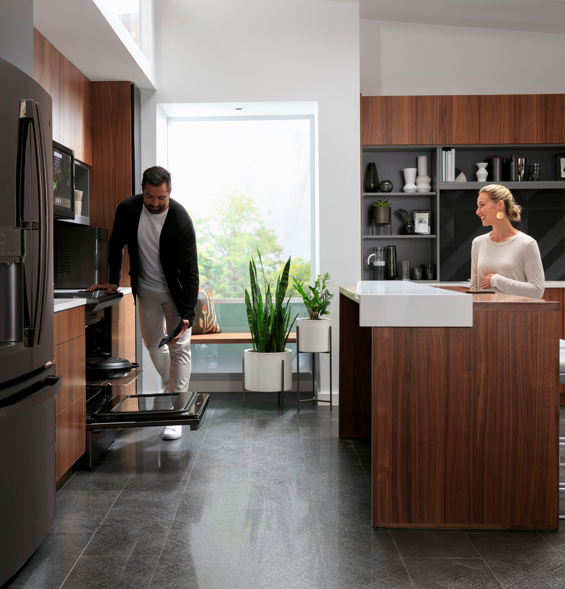 Kitchen Hub UVH13013MTS