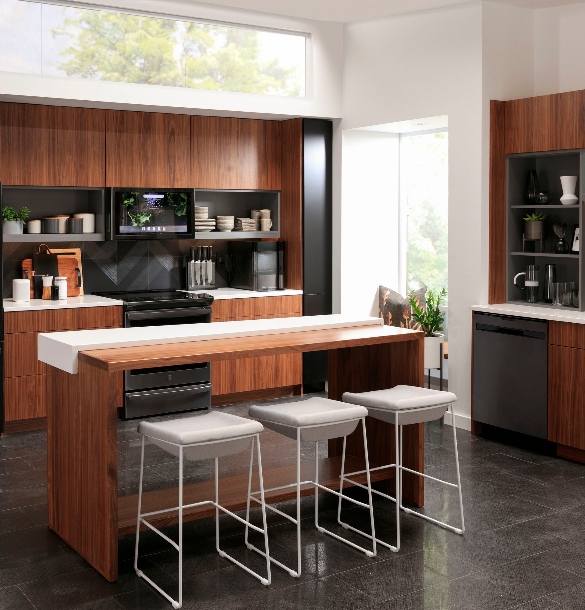 Kitchen Hub UVH13013MTS