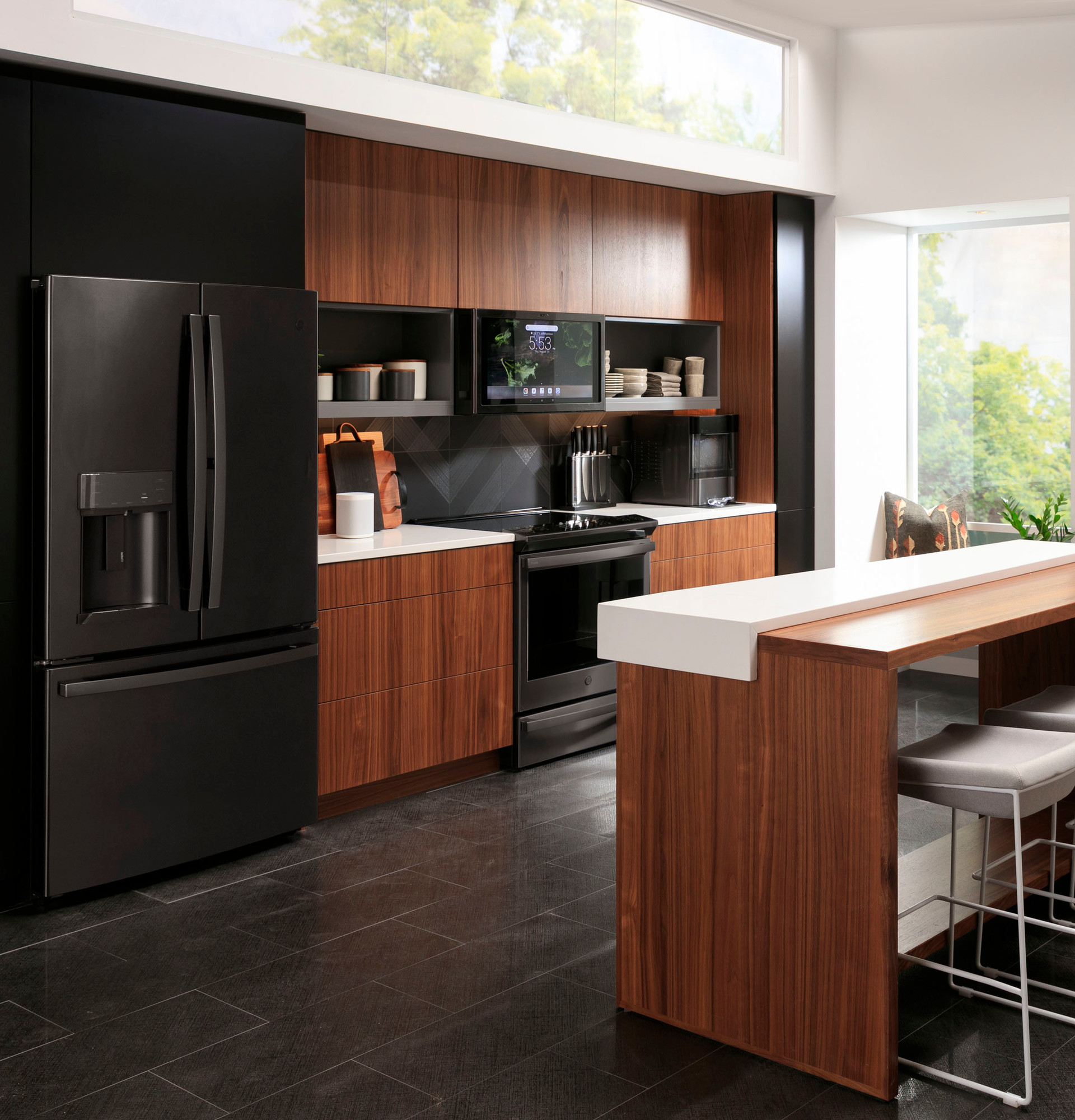 Kitchen Hub UVH13013MTS