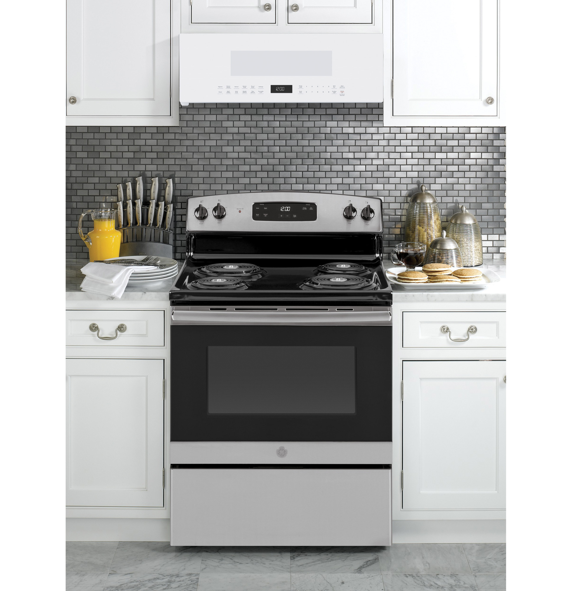 1.2 Cu. Ft. Over-the-range Low Profile Sensor Microwave Oven UVM9125DYWW