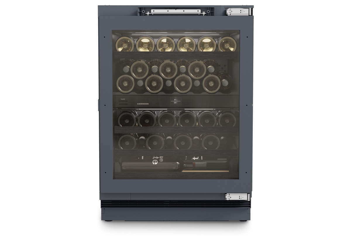 Wine fridge suitable for undercounter installation for wine tempering, Right Hinged UW3720