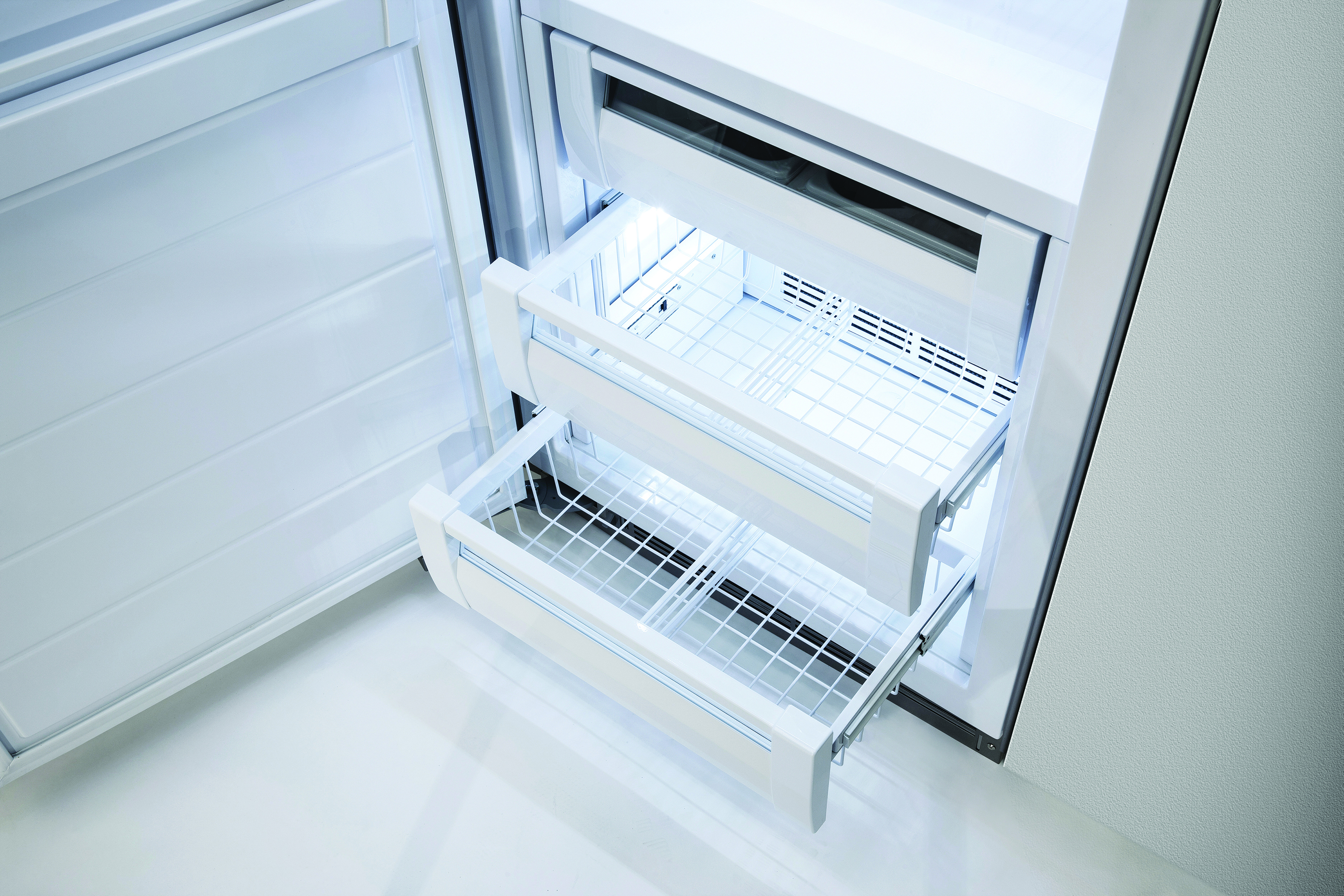 30"W. Built-in All Freezer VCFB5304LSS