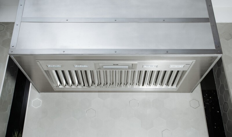 Professional Low-Profile Wall Hood VCIN54GWS