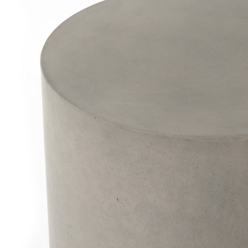 Ivan Round End Table - VTHY-041 VTHY041