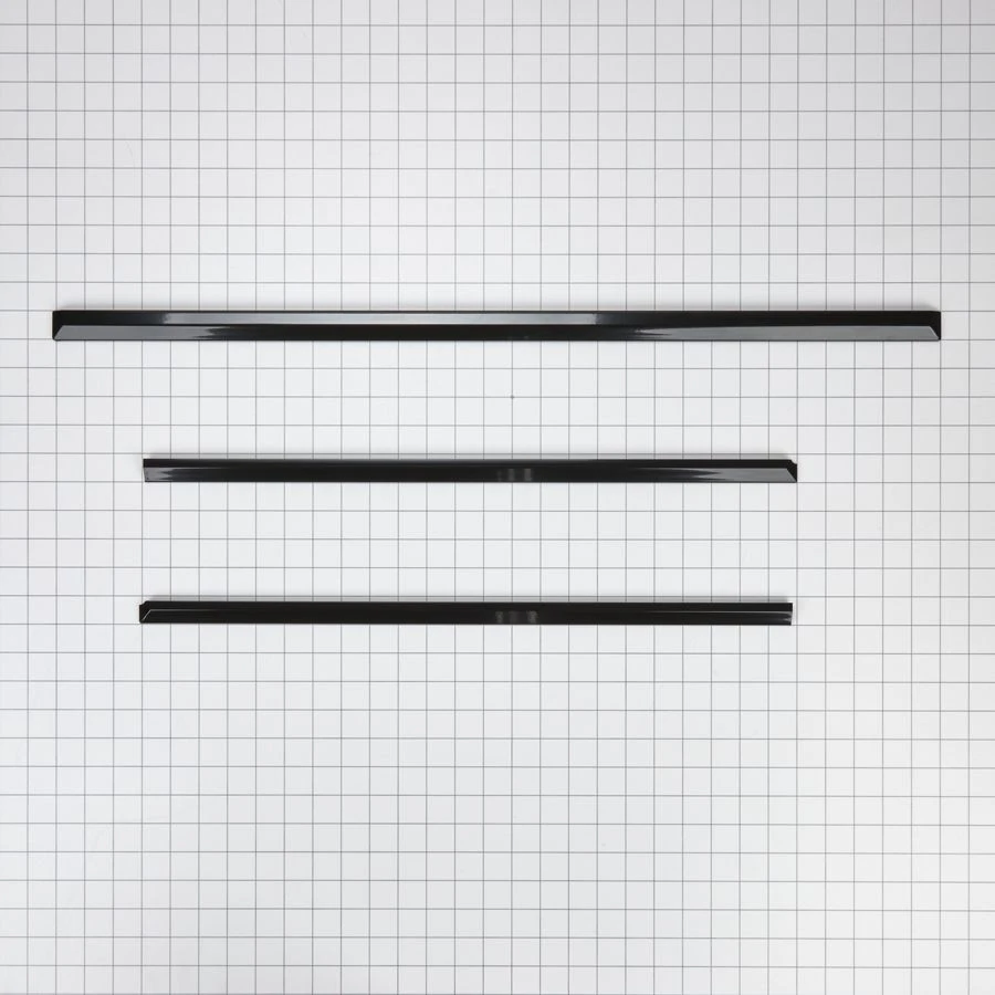Slide-in Range Trim Kit, White, with (3) trim pieces, and installation instructions W10675026