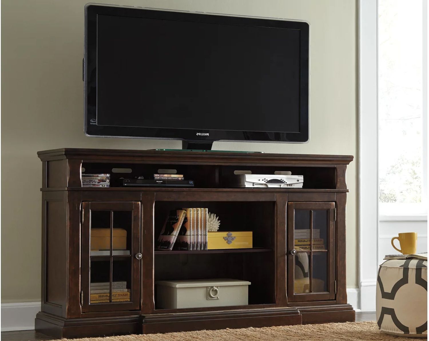 Roddinton Extra Large TV Stand W70188