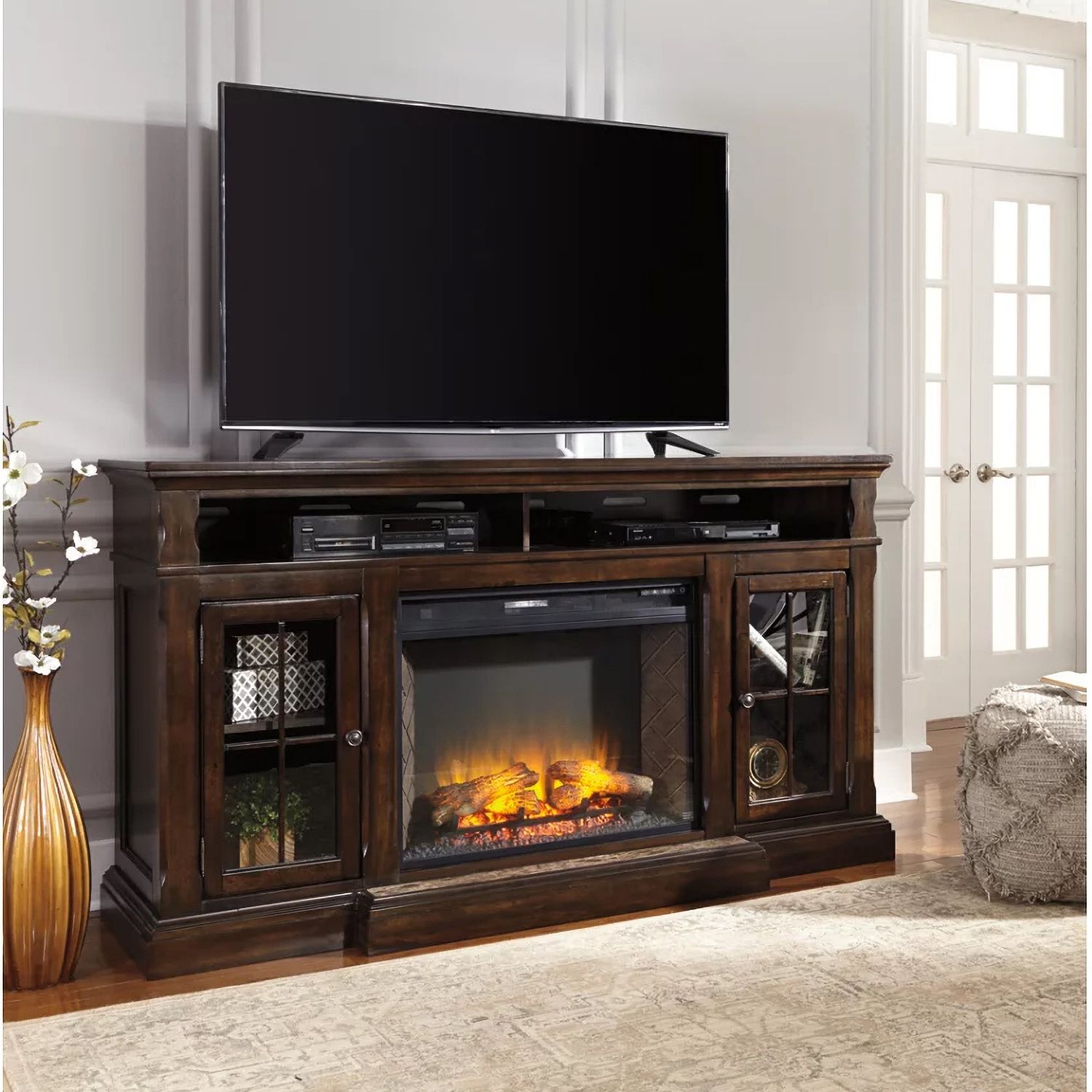 Roddinton Extra Large TV Stand W70188