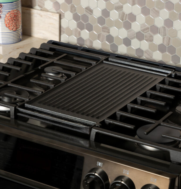 Reversible Griddle / Grill Combo view 3
