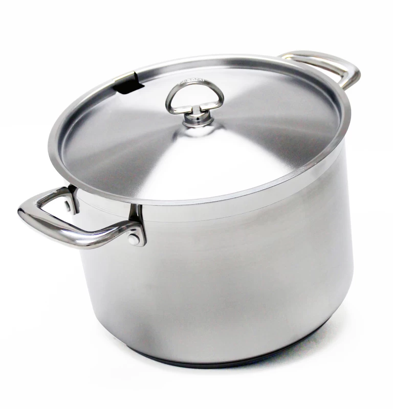 Chantal 8 QT Stockpot with Custom Stainless "cutout" Lid for Sous Vide Probe WB32X32286
