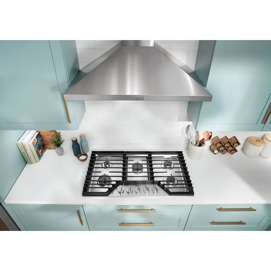 36-inch Gas Cooktop with 5 Burners and EZ-2-Lift™ Hinged Cast-Iron Grates view 13