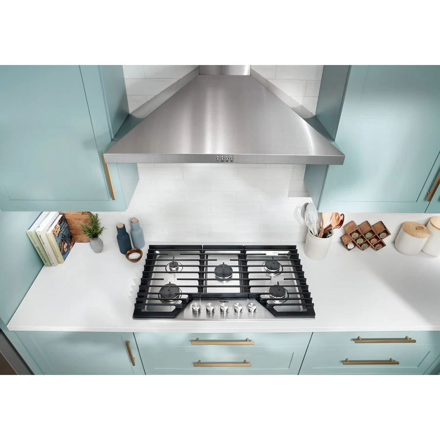 36-inch Gas Cooktop with 5 Burners and EZ-2-Lift™ Hinged Cast-Iron Grates view 13