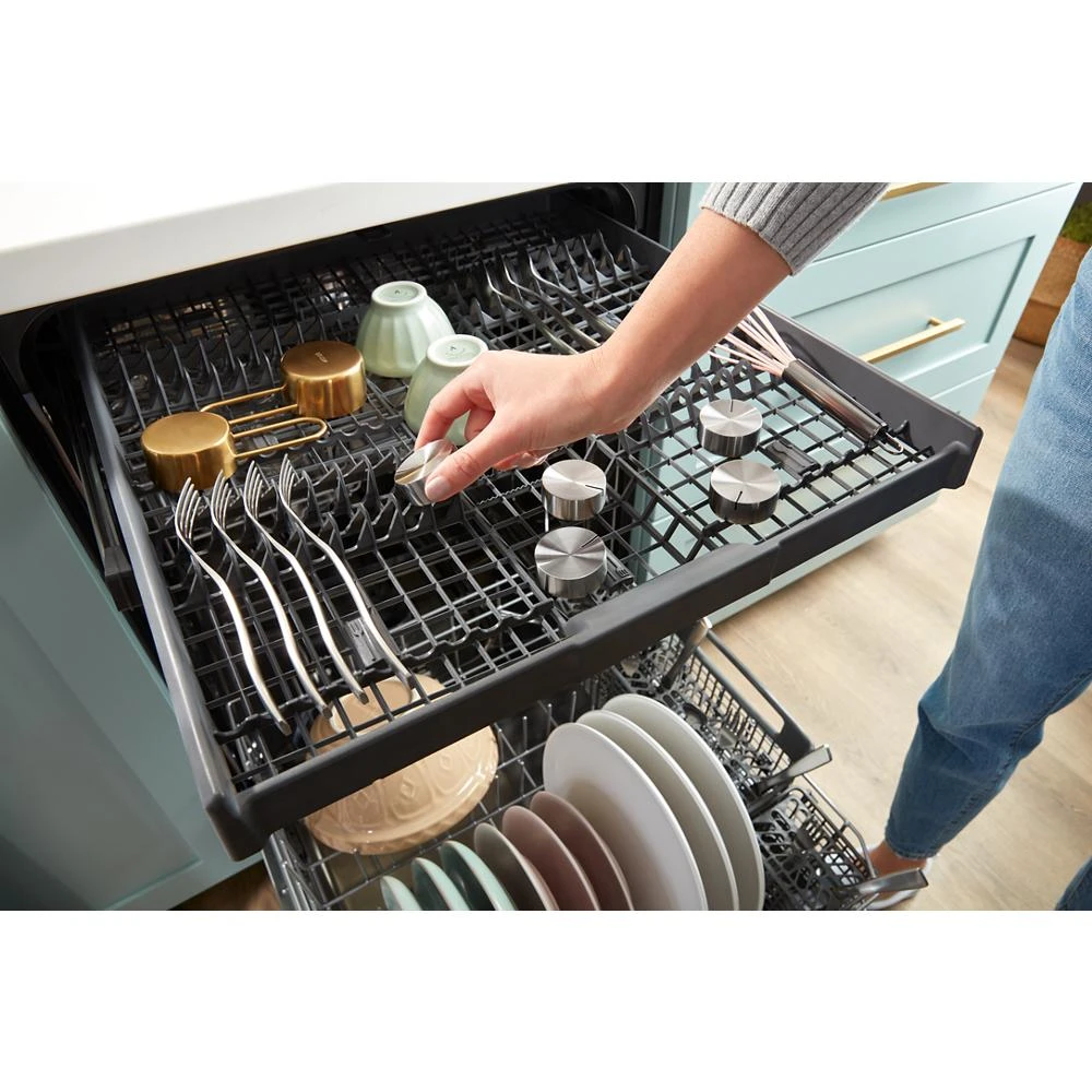 36-inch Gas Cooktop with 5 Burners and EZ-2-Lift™ Hinged Cast-Iron Grates and Griddle WCGK7536PS, product image 11 of 27