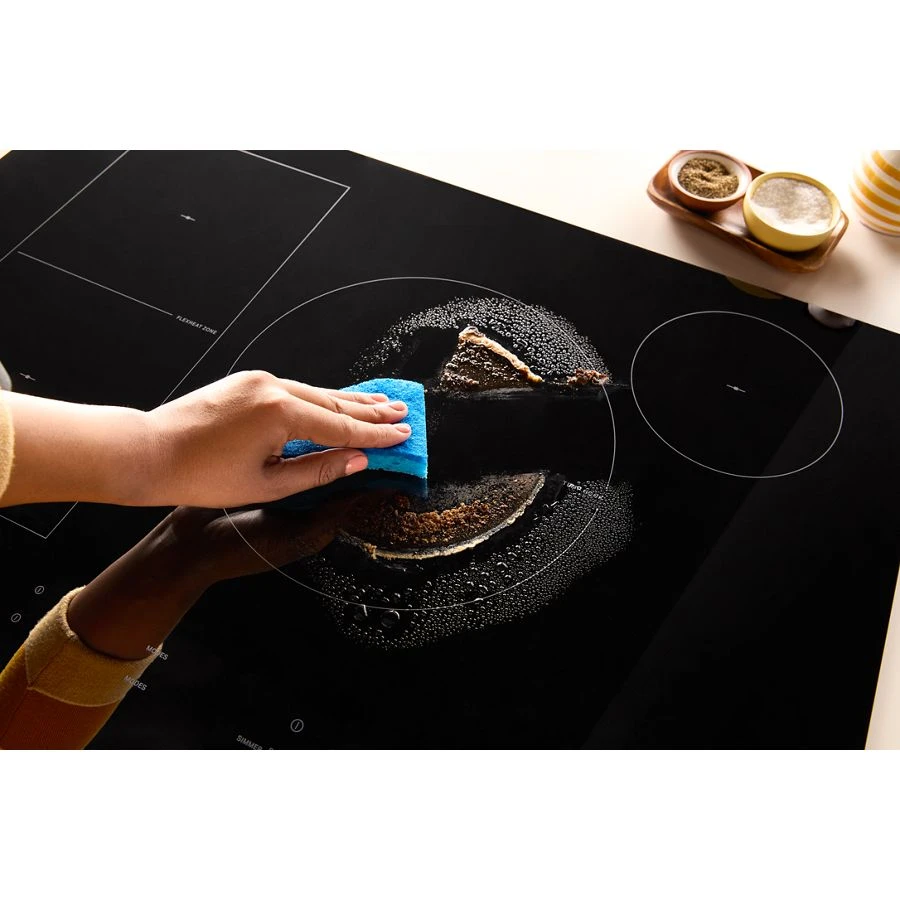 30" Intelligent Induction Cooktop with Temp Cook™ Technology and WipeClean™ Coating view 3
