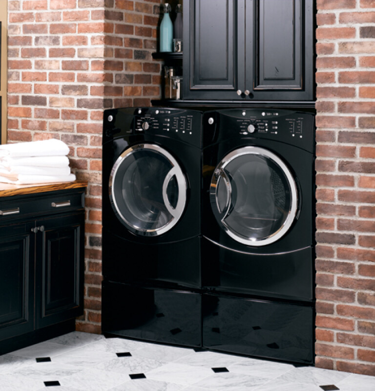 3.8 IEC Cu. Ft. King-size Capacity Frontload Washer with Stainless Steel Basket WCVH6600HBB