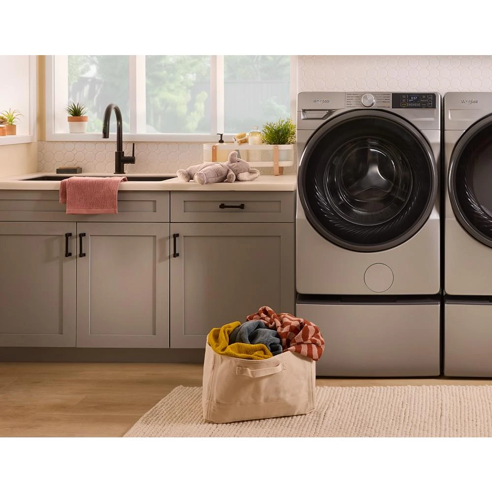 5.0 cu. ft. Smart Front Load ENERGY STAR® Washer with the FreshFlow™ Vent System view 12