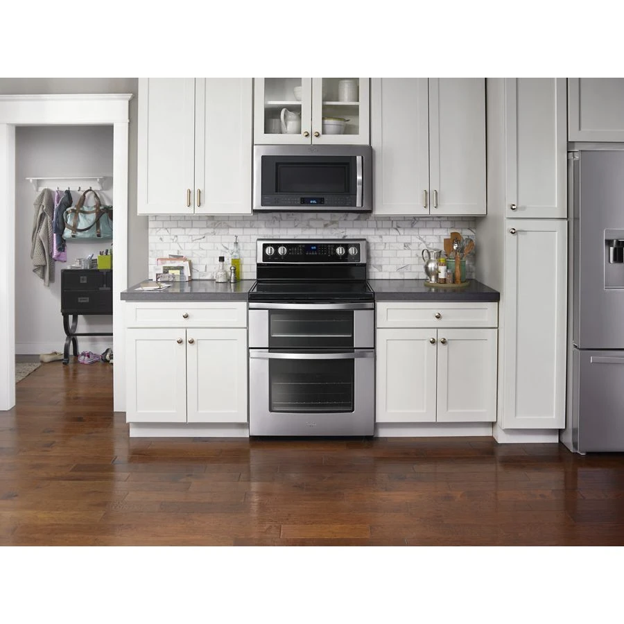 6.7 Cu. Ft. Electric Double Oven Range with True Convection view 7