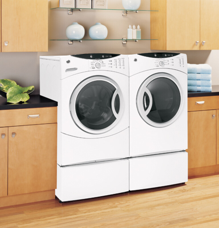 Adora 3.7 IEC Cu. Ft. King-size Capacity Frontload Washer with Stainless Steel Basket WHDVH626FWW