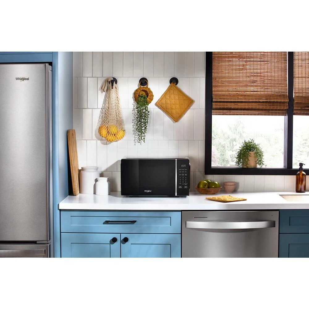 0.7 cu. ft. Black Countertop Microwave With Steam Clean - 700 watt view 8
