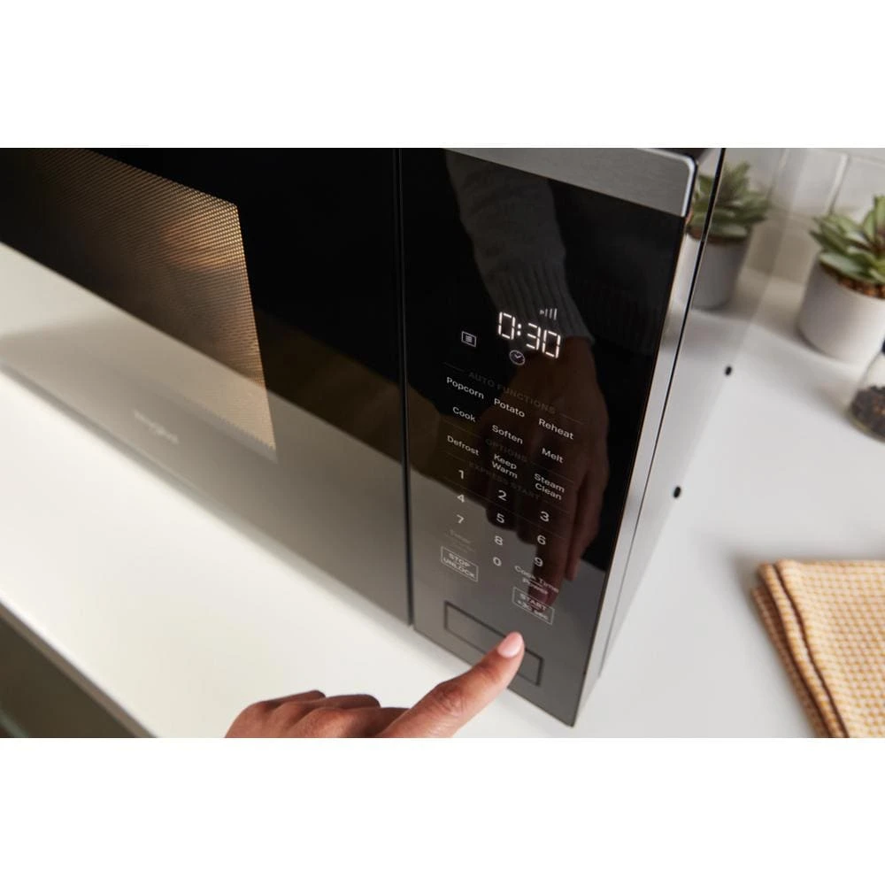 1.6 cu. ft. Sensor Cooking Microwave WMCS7022SB