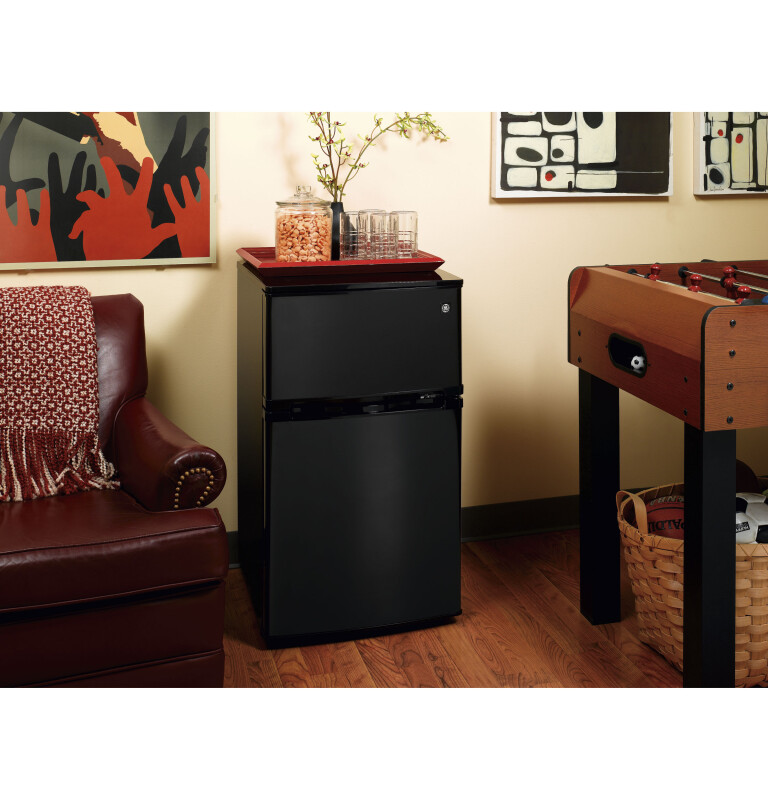 3.1 Cu. Ft. Compact Refrigerator WMR03GABBB, product image 3 of 3