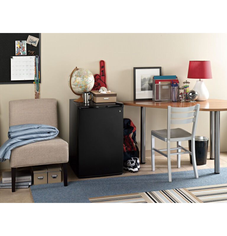 4.5 Cu. Ft. Compact Refrigerator WMR04GAZBB, product image 3 of 3
