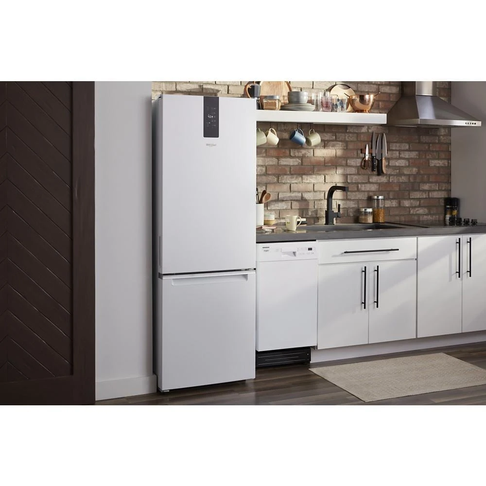 24-inch Wide Garage-Ready Bottom-Freezer Refrigerator - 12.9 cu. ft. view 7