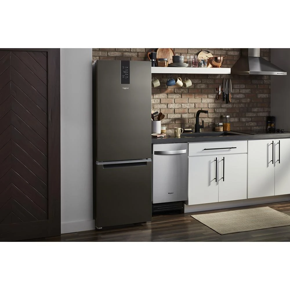 24-inch Wide Garage-Ready Bottom-Freezer Refrigerator - 12.9 cu. ft. view 23
