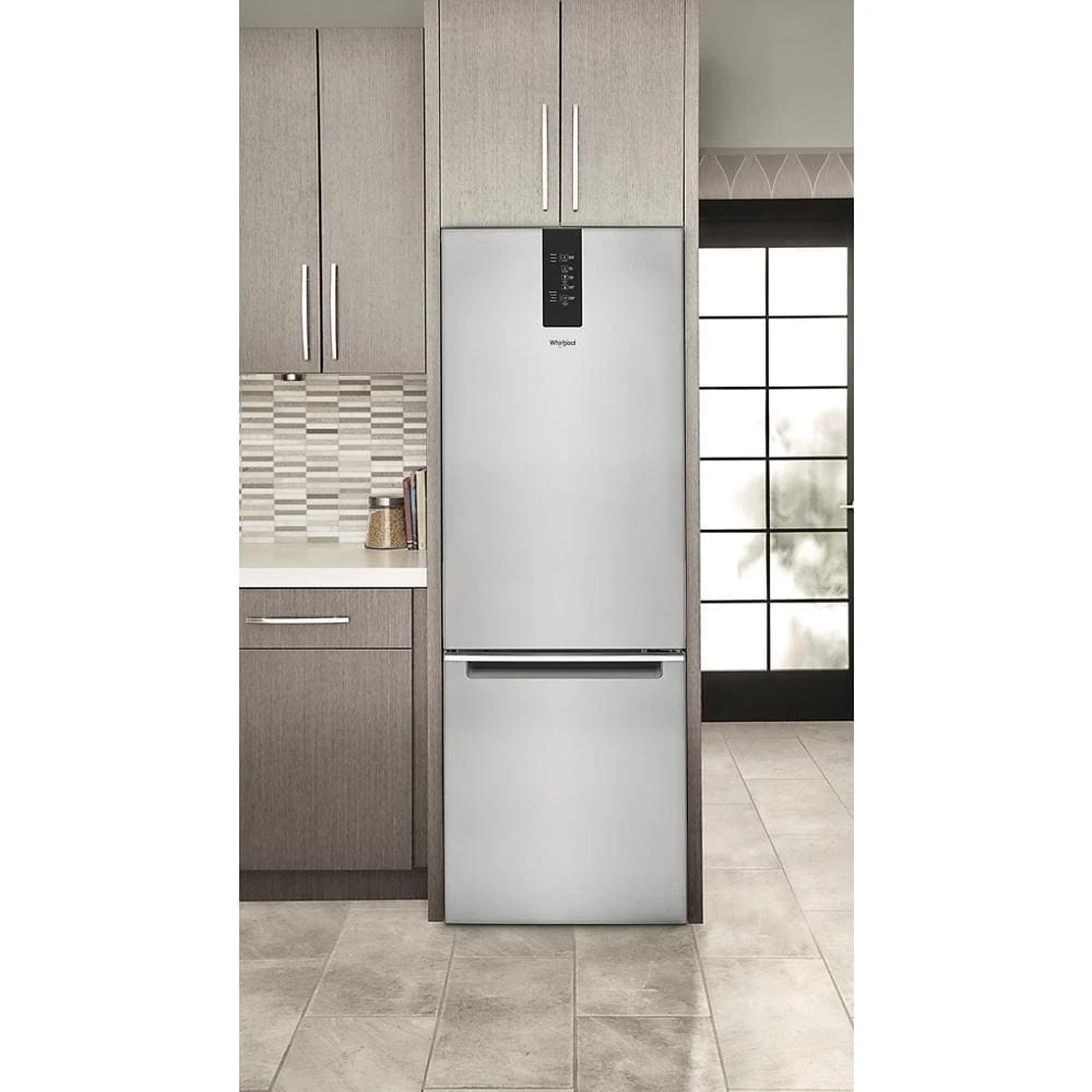 24-inch Wide Garage-Ready Bottom-Freezer Refrigerator - 12.9 cu. ft. view 7